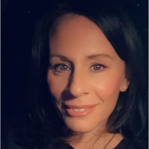 Meet your Posher, Jeanine